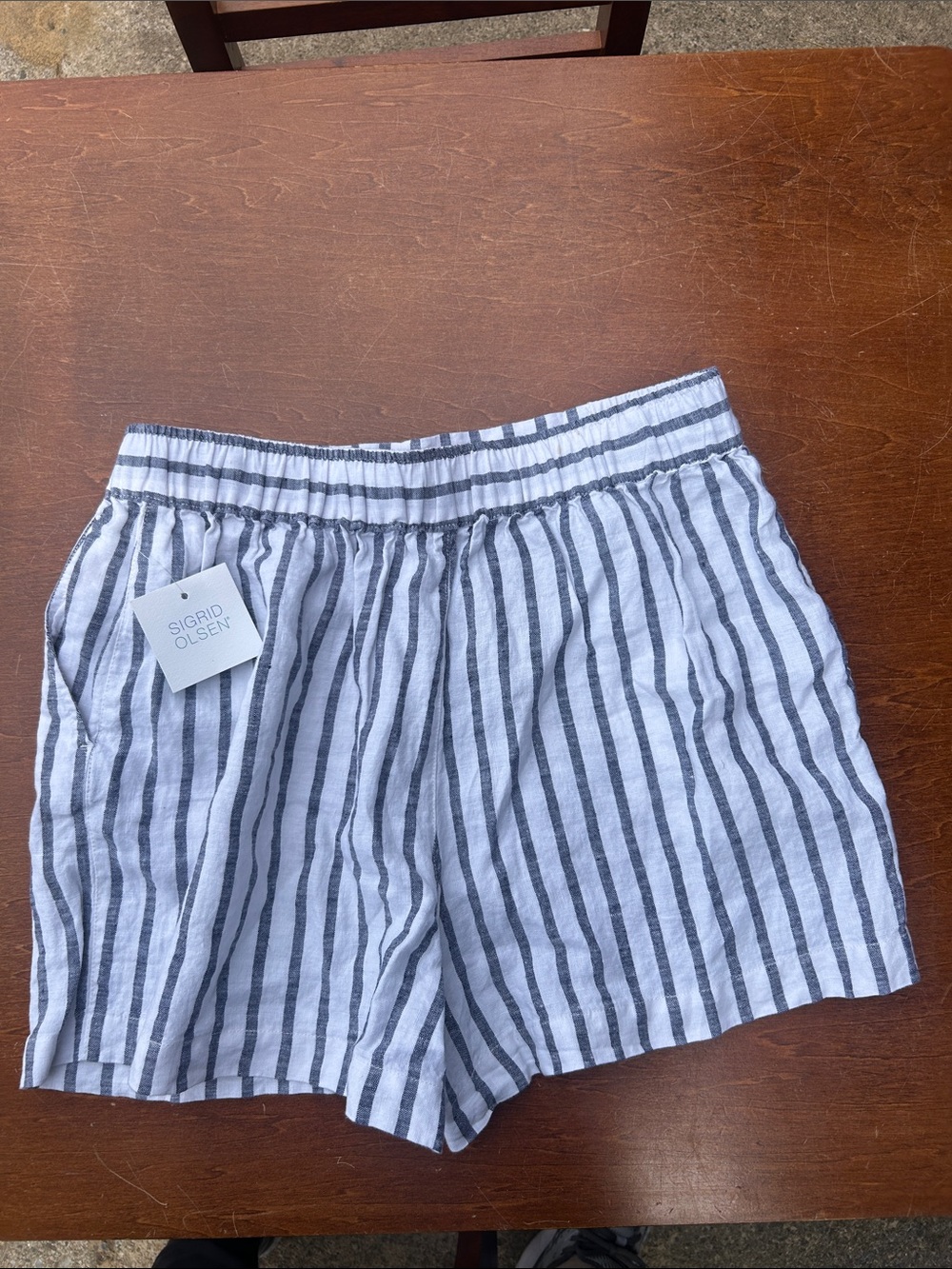 Sigrid Olsen Linen Blue and White Striped Shorts Size Medium mint condition - Picture 1 of 6